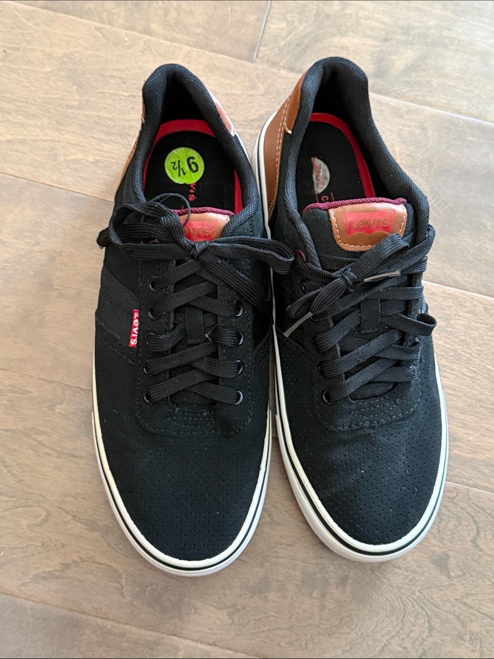 Levi's Black and Brown Low-Top Skate Shoes with Red Accents